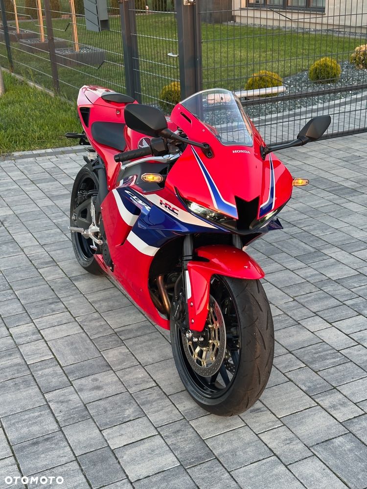 Honda CBR - 19