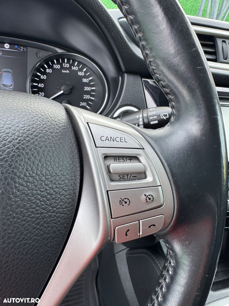 Nissan Qashqai 1.6 DCI TEKNA+ - 19