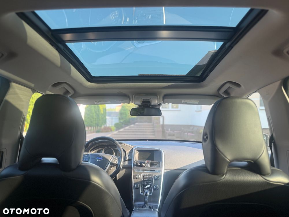Volvo XC 60 T6 AWD Momentum - 29