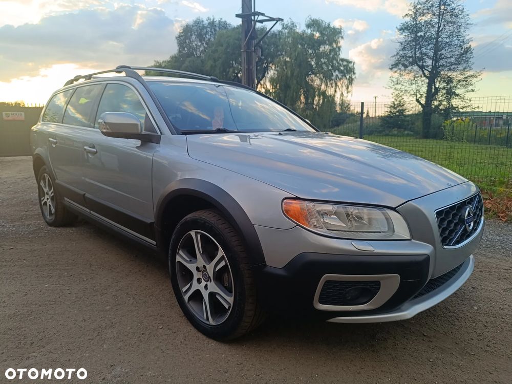 Volvo XC 70 T6 AWD Geartronic Momentum - 4