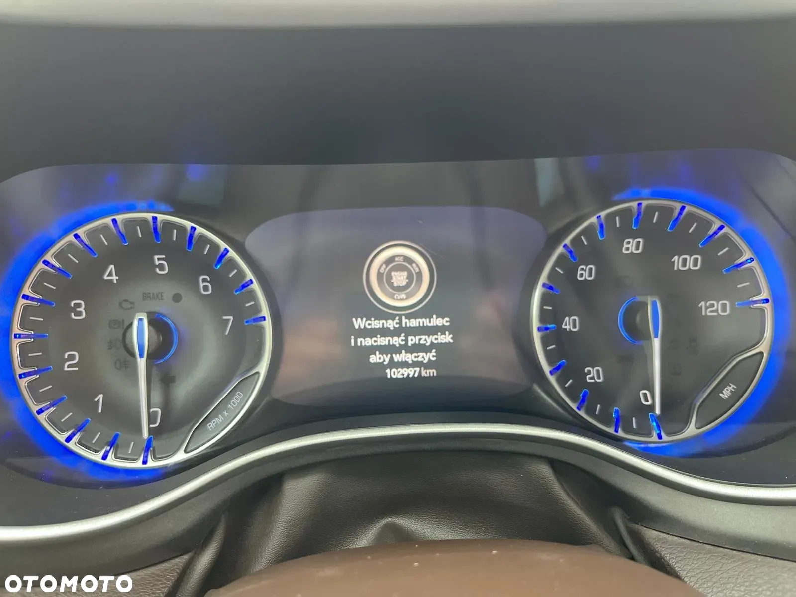 Chrysler Pacifica - 11