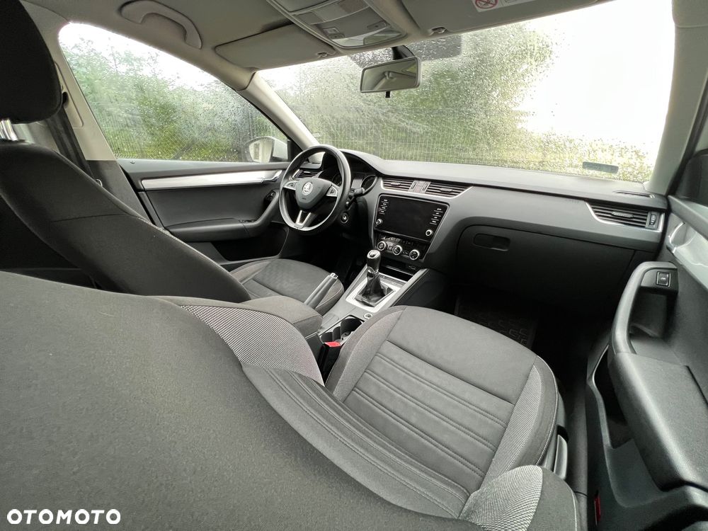 Skoda Octavia 1.6 TDI SCR Ambition - 13