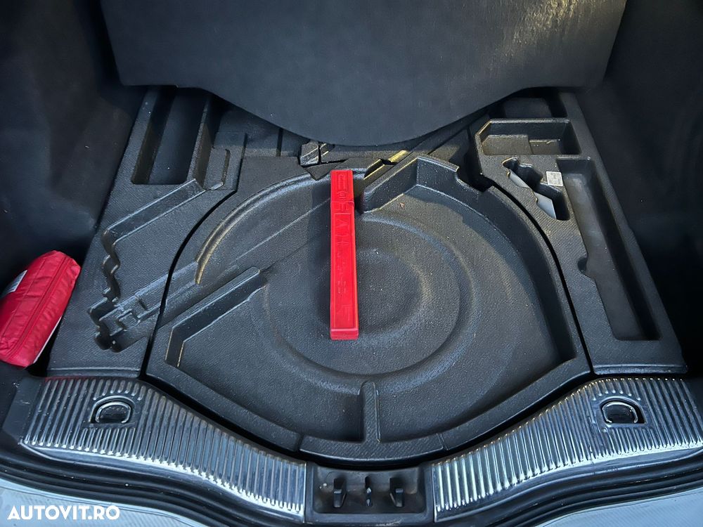 Ford Mondeo 2.0 TDCI PowerShift ST Line High - 14