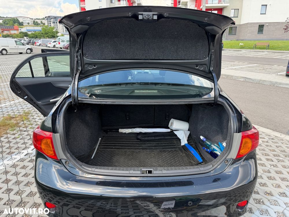 Toyota Corolla 2.0 D-4D DPF Sol - 13
