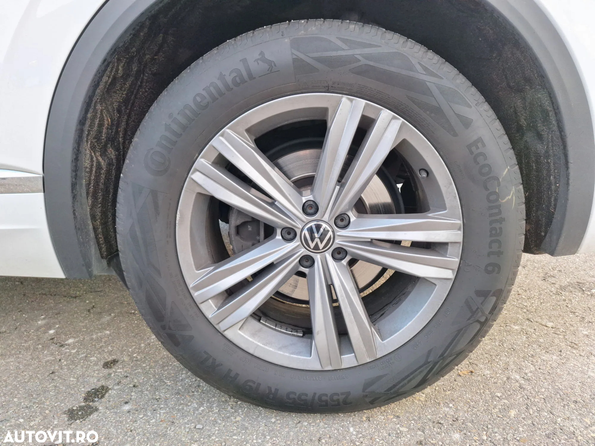 Volkswagen Touareg - 29