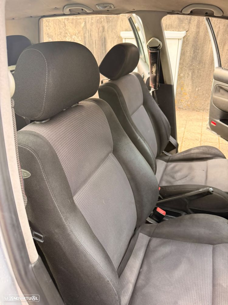 VW Golf 1.4i Confortline AC - 16