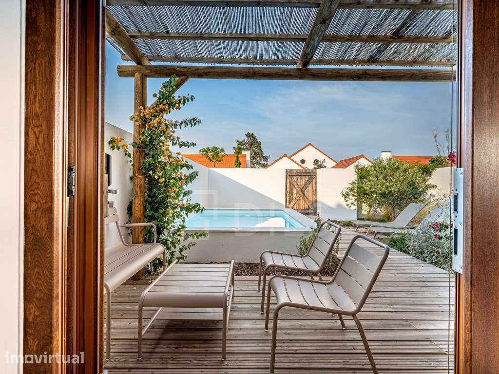 Moradia T3 na Comporta com jardim privativo e deck exterior em madeira - Grande imagem: 3/24