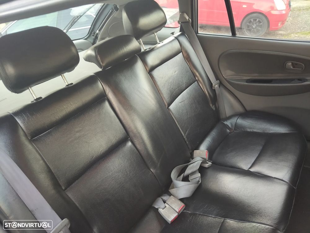 Kia Rio SW 1.3 LS - 11