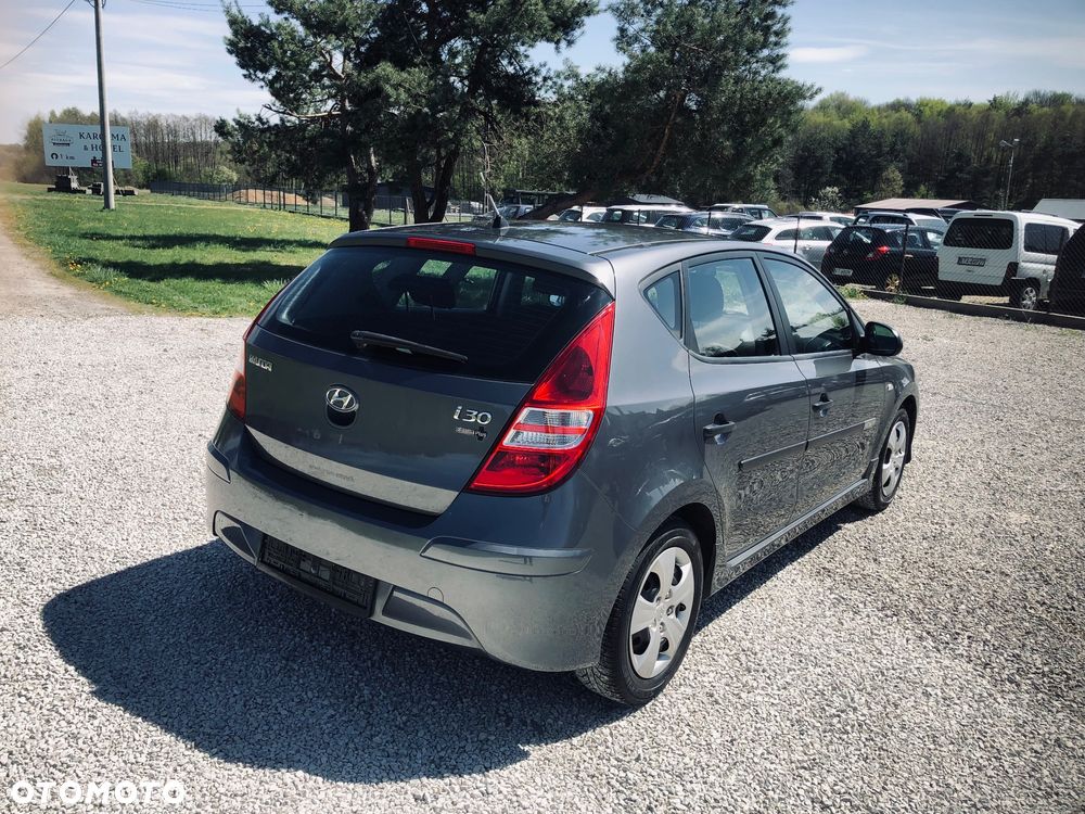 Hyundai i30 1.4 FIFA WM Edition - 9