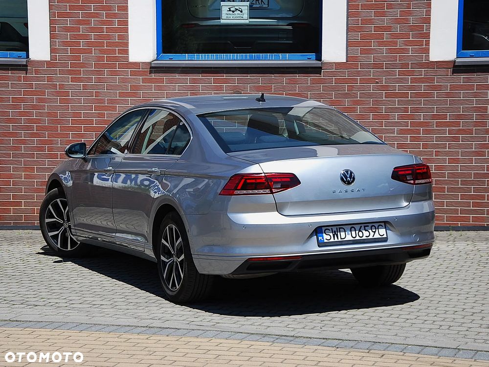 Volkswagen Passat 2.0 TSI Business DSG - 20
