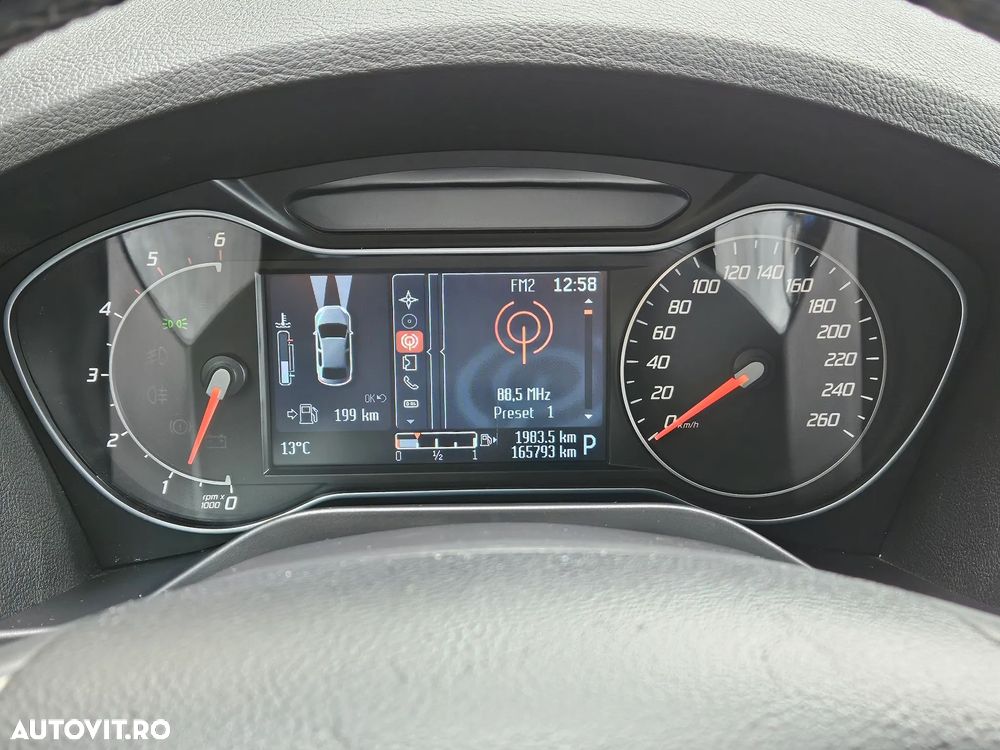 Ford Galaxy - 2
