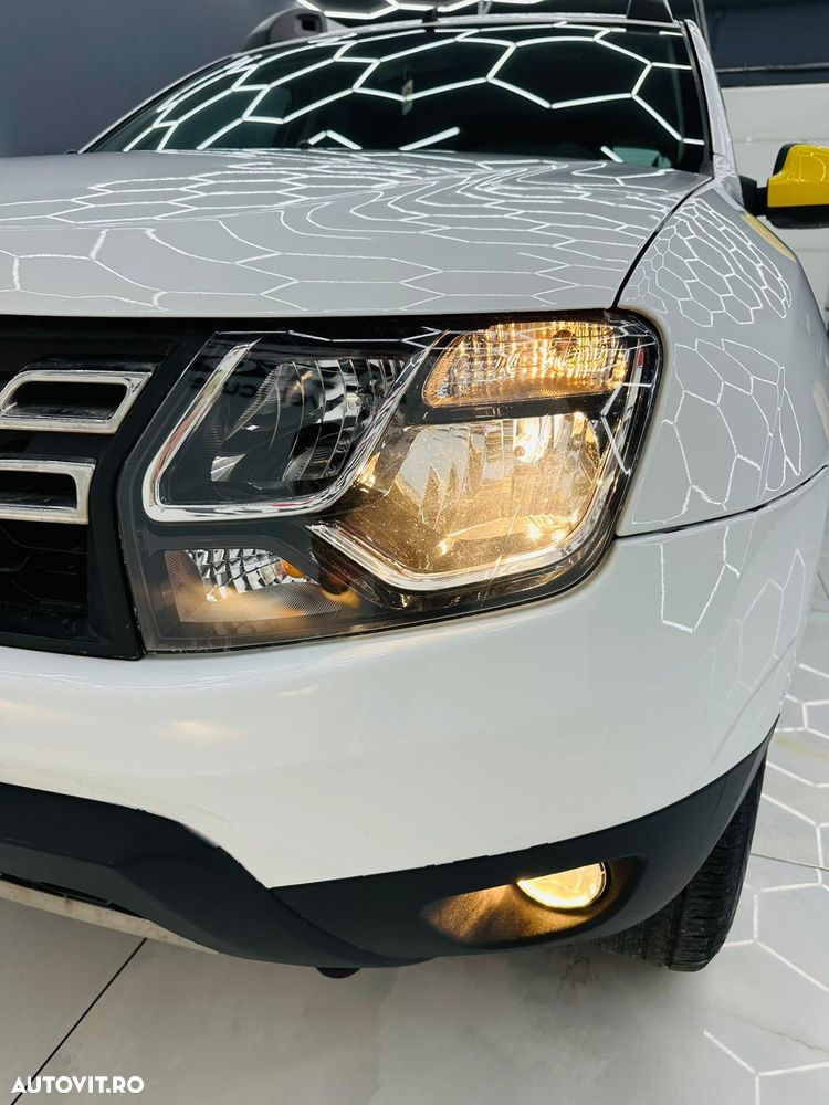 Dacia Duster dCi 110 FAP 4x2 Urban Explorer - 22