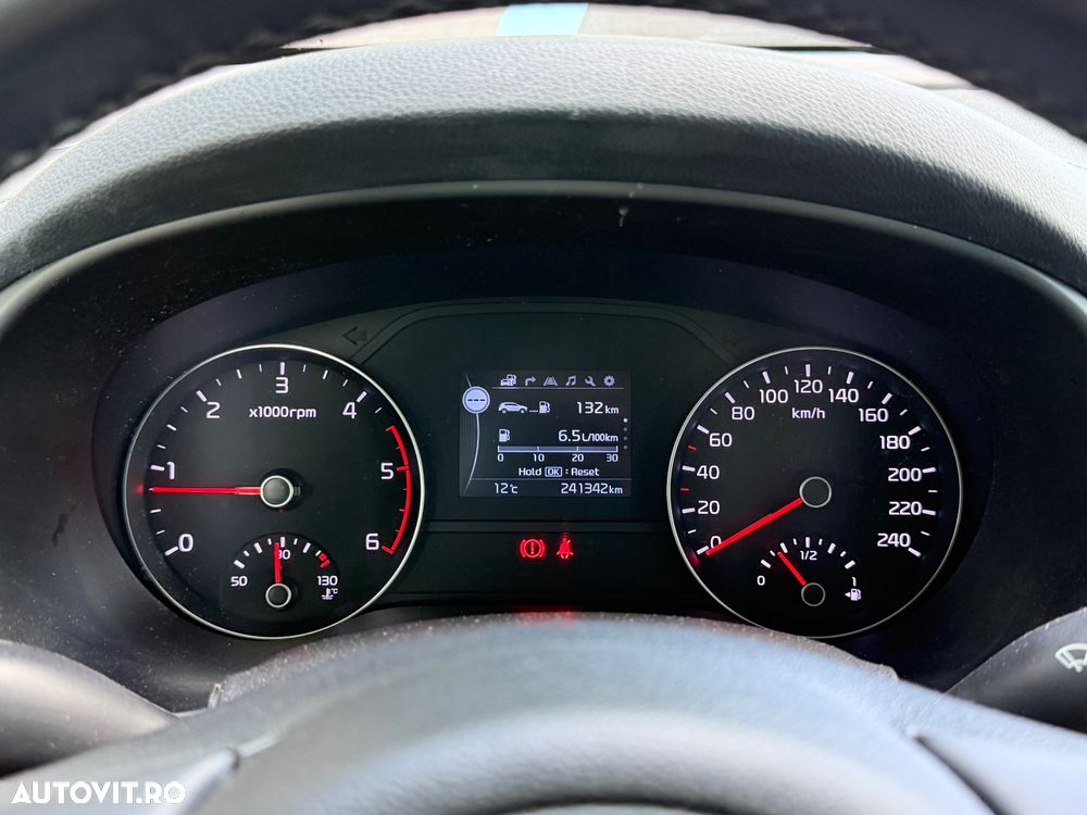Kia Sportage 1.7 CRDI 2WD Attract - 20