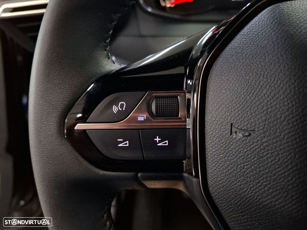 Peugeot 2008 1.2 PureTech Style - 15