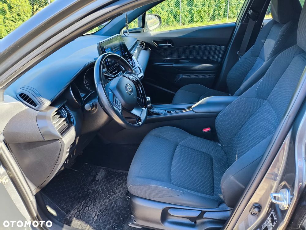 Toyota C-HR - 9