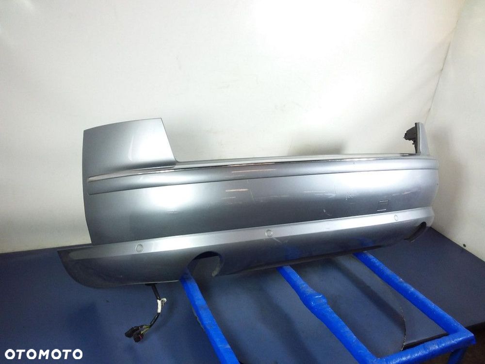 AUDI A8 D3 LIFT LONG ZDERZAK TYŁ LY7J - 2