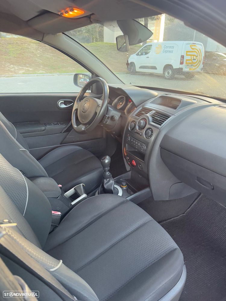 Renault Mégane Break 1.5 dCi Confort - 5