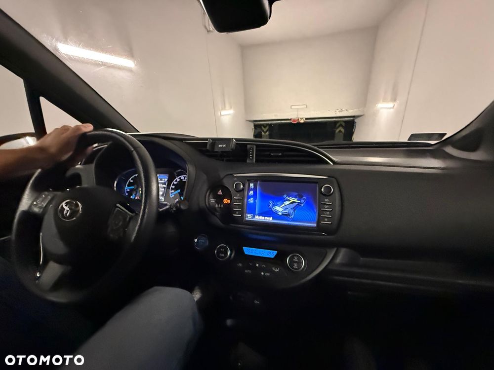 Toyota Yaris 1.5 Selection CVT - 13