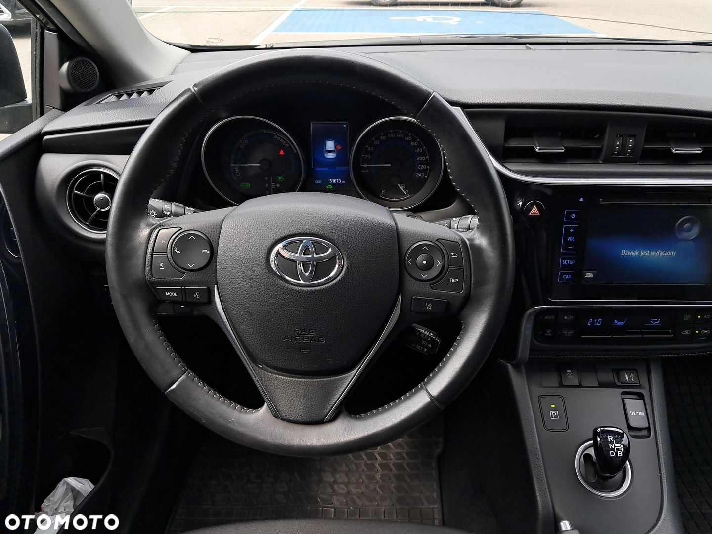 Toyota Auris - 16