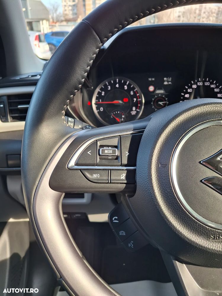 Suzuki Swift 1.2 Dualjet 12V 5MT AllGrip MHEV Spirit - 19