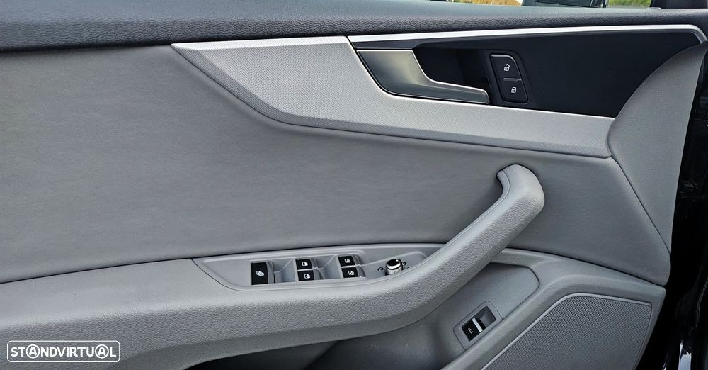 Audi A5 Cabrio 40 TDI S tronic S line - 37