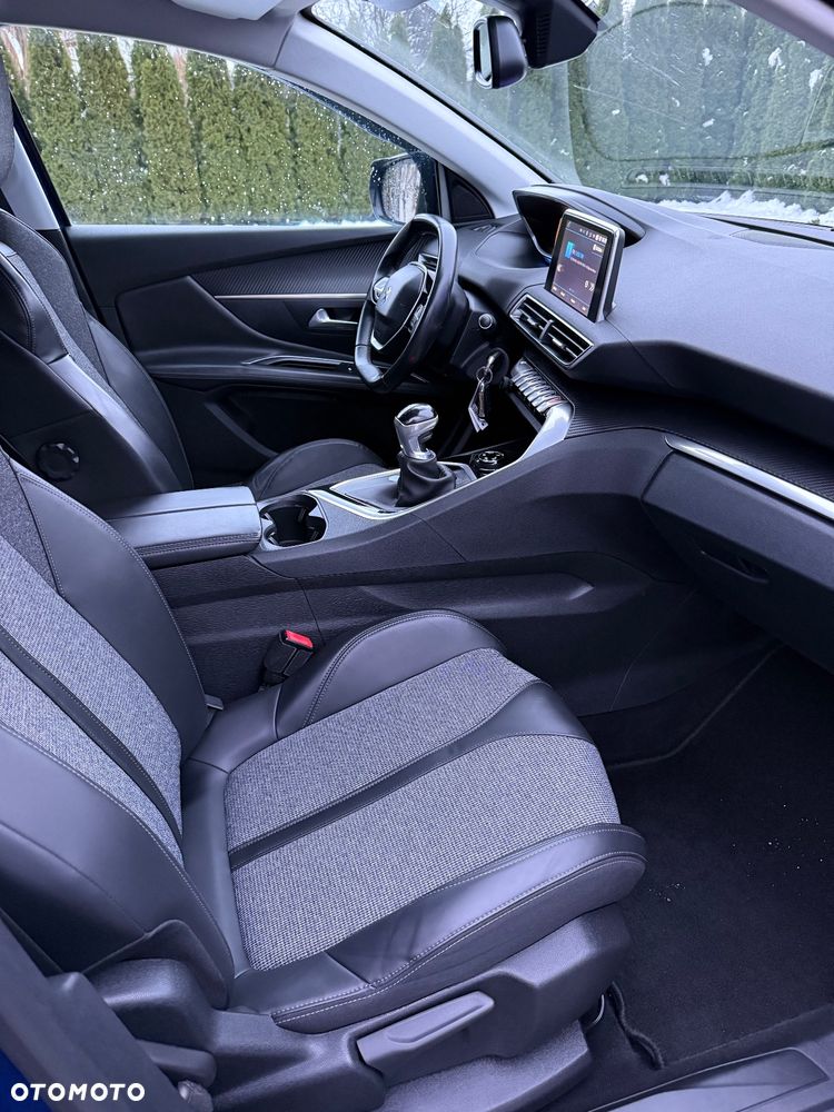 Peugeot 3008 PureTech 130 Stop & Start GPF Allure - 38