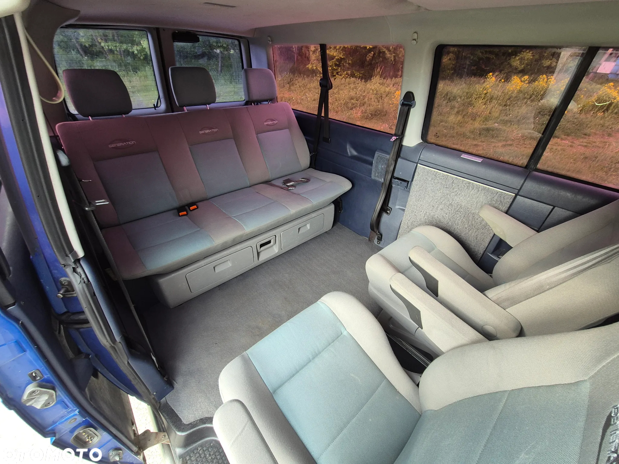 Volkswagen Caravelle TDI Basis / CL - 25