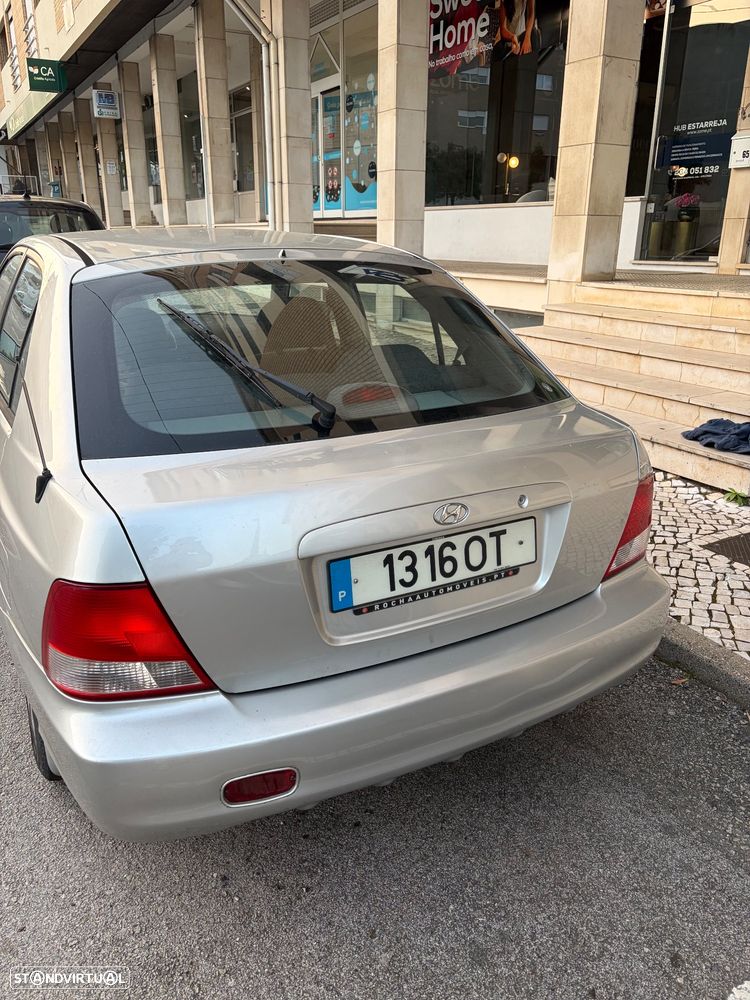 Hyundai Accent 1.3 GL - 5