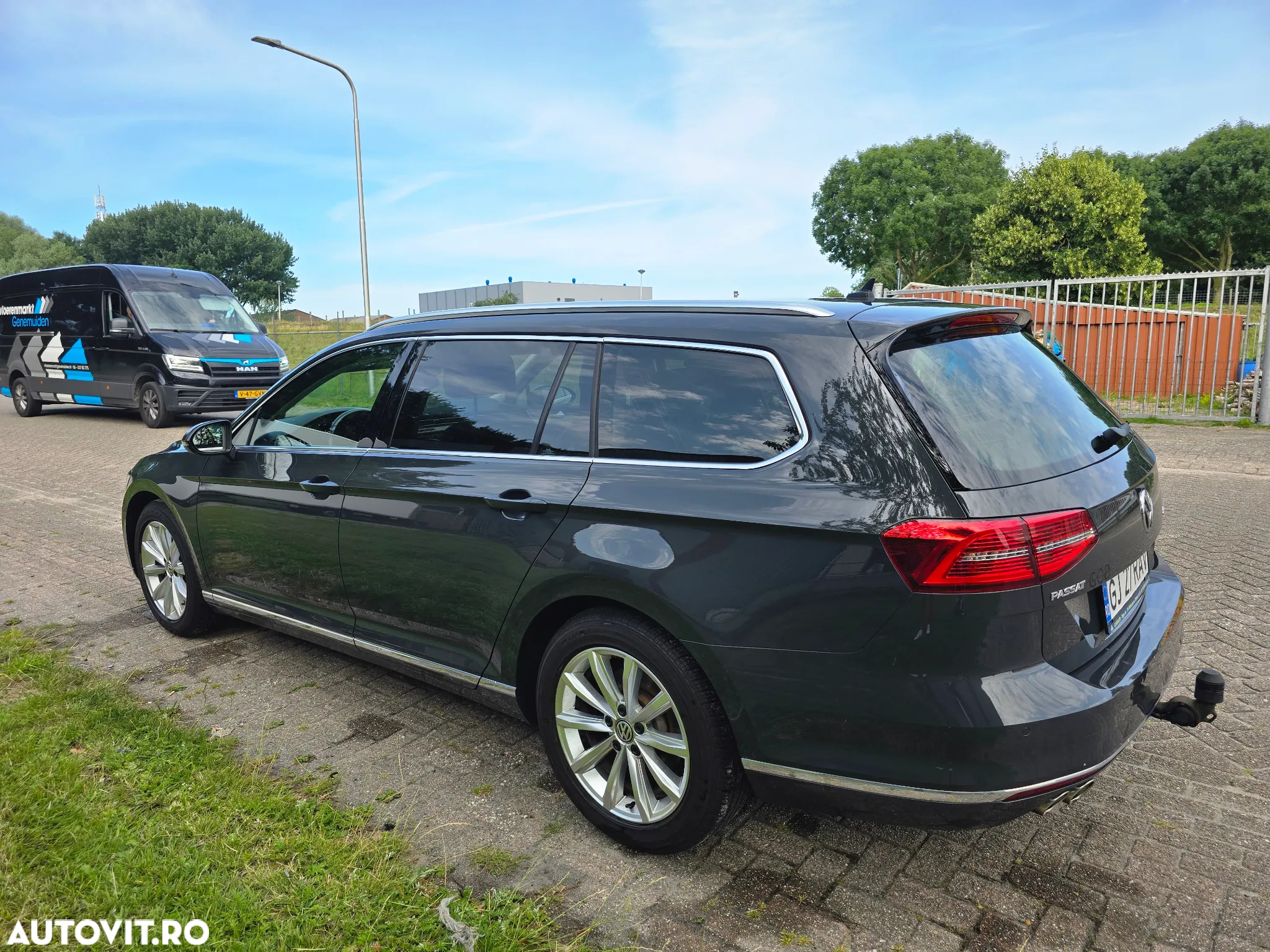 Volkswagen Passat Variant 2.0 TDI SCR DSG Highline - 4