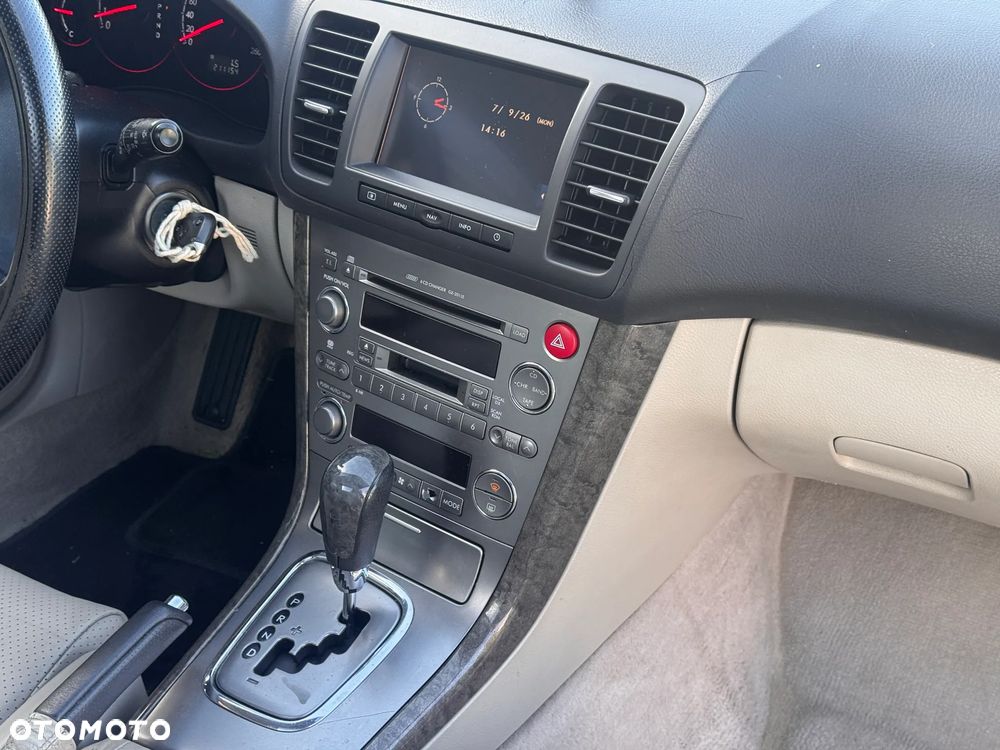 Subaru Legacy 3.0R Automatik Exclusive - 8