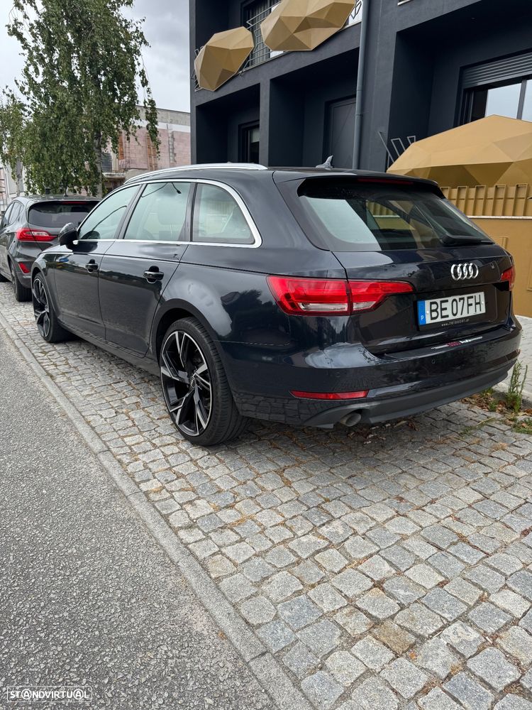 Audi A4 2.0 TDI S tronic design - 12