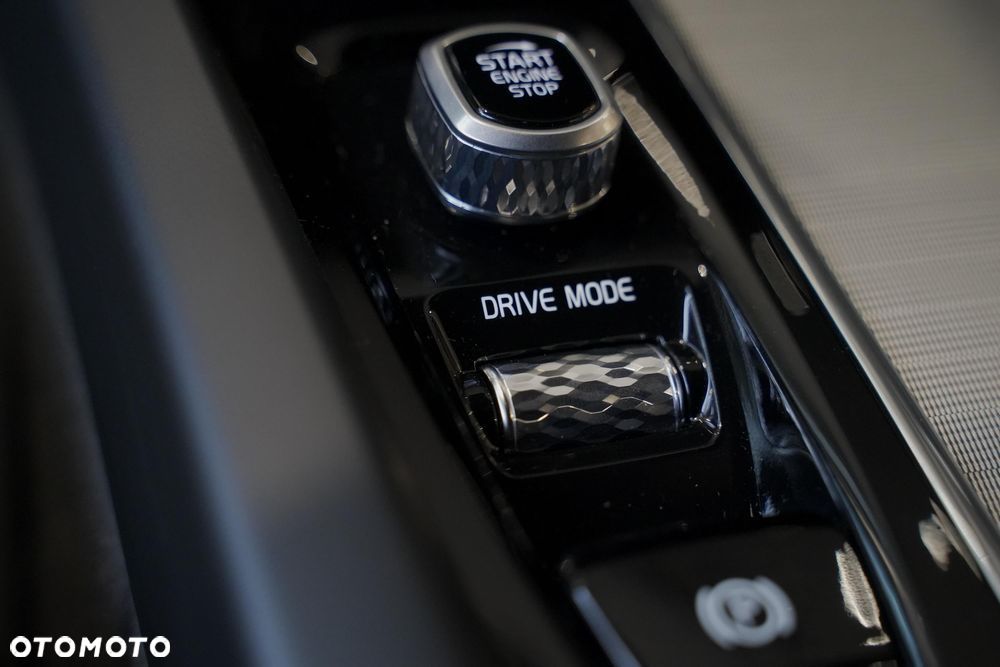 Volvo V60 B4 B Ultra Dark - 15