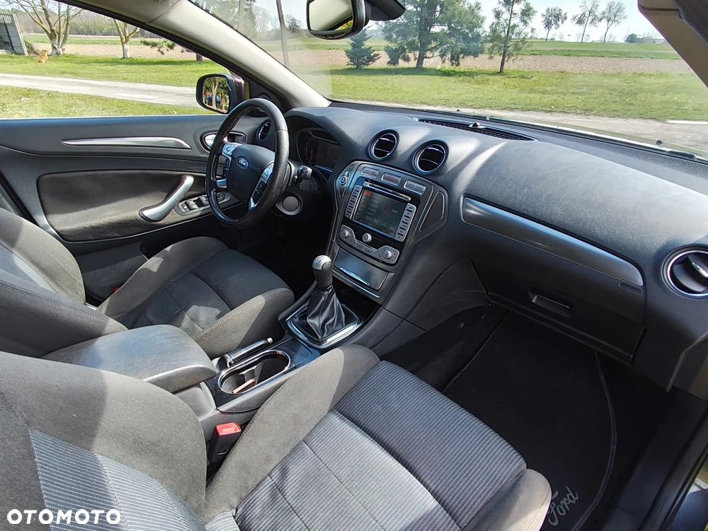 Ford Mondeo 2.0 Titanium X - 30