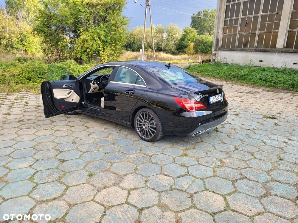 Mercedes-Benz CLA - 12