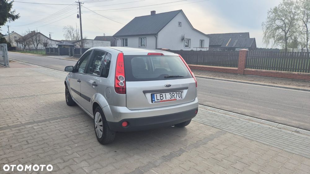 Ford Fiesta - 3