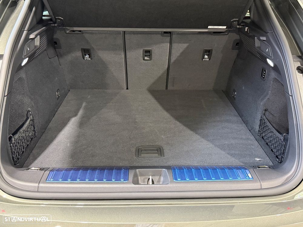 Porsche Macan Electric 4 - 30
