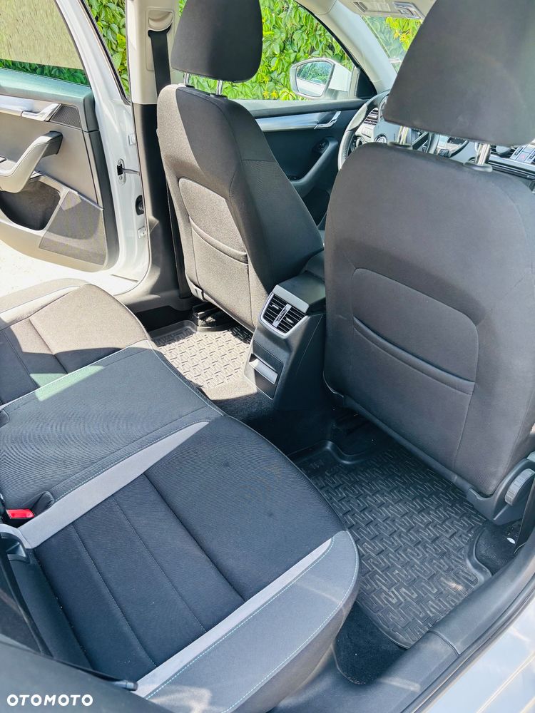 Skoda Octavia 1.8 TSI Joy DSG - 9
