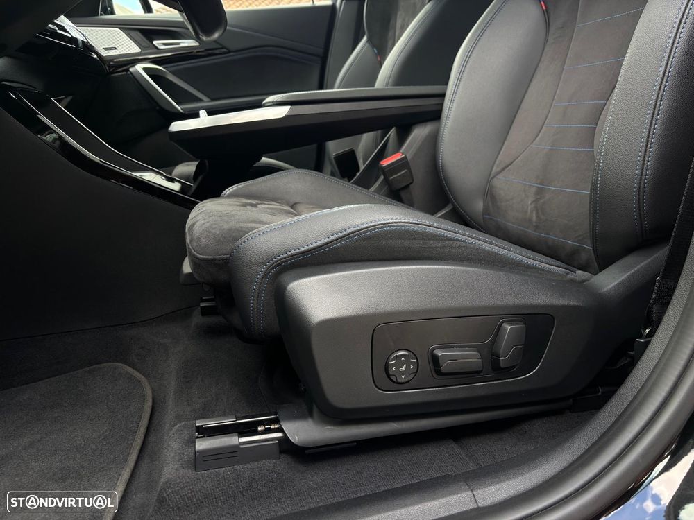BMW iX1 xDrive30 M Sport Pack - 15