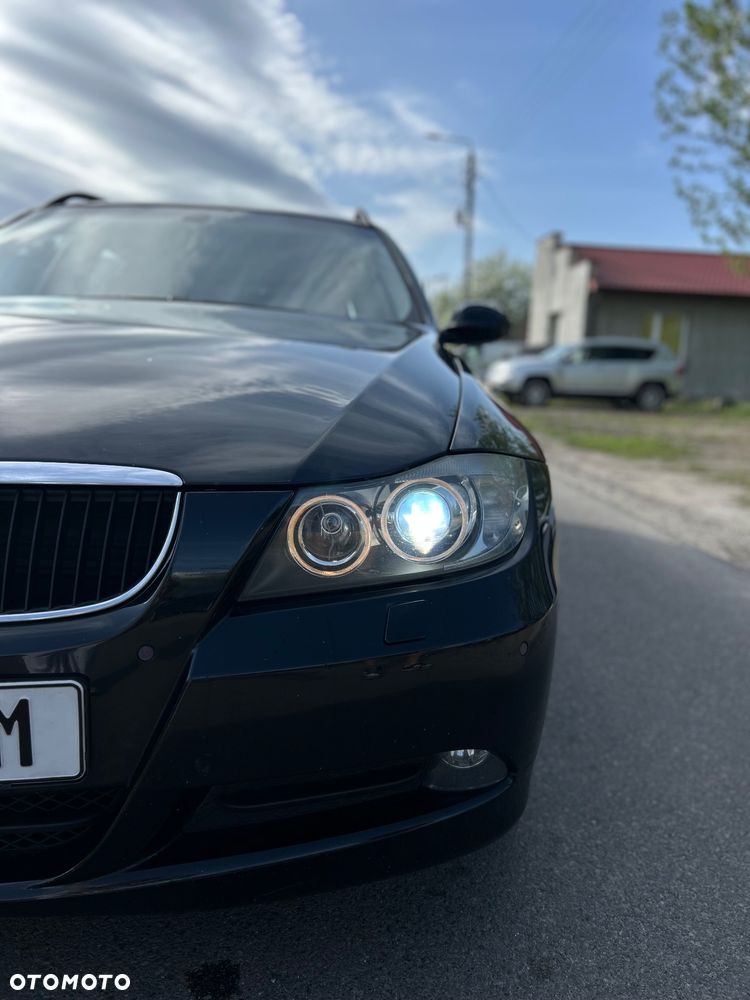 BMW Seria 3 318i - 28