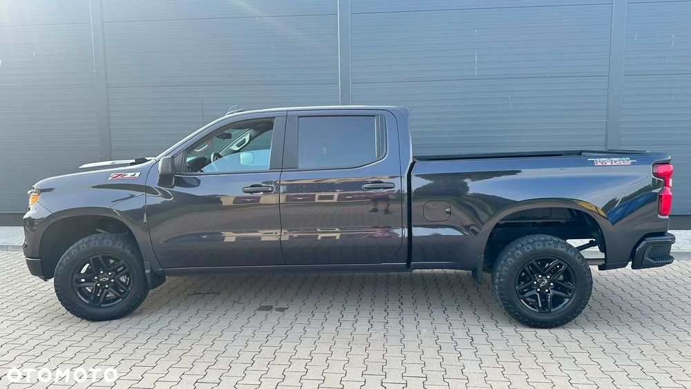 Chevrolet Silverado - 3