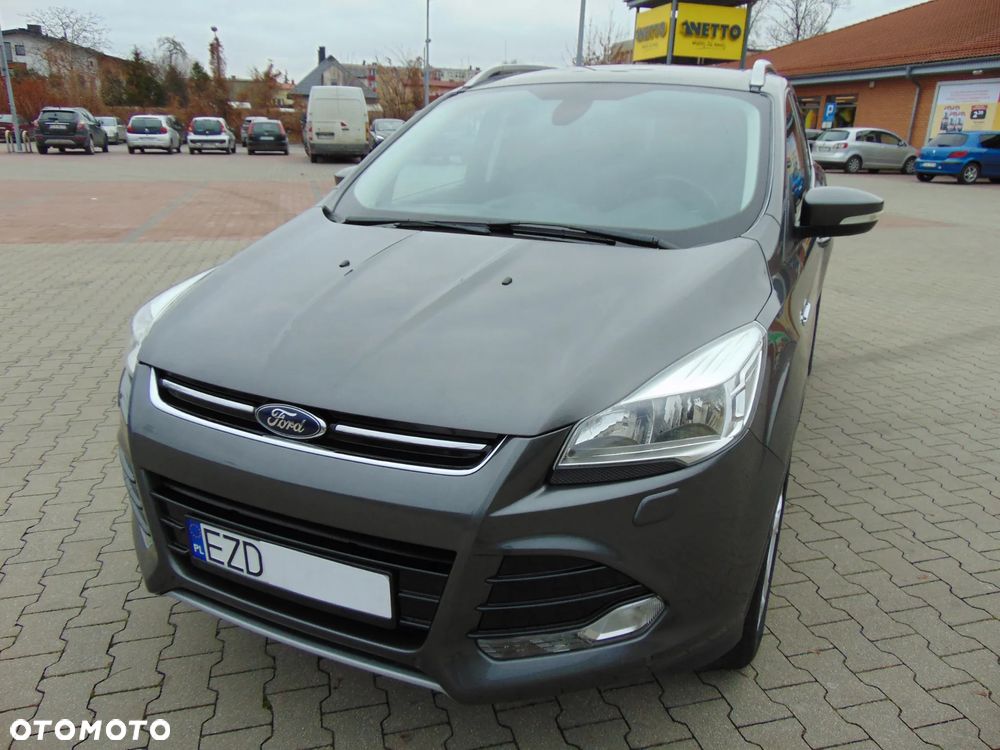 Ford Kuga 1.5 EcoBoost 2x4 Titanium - 4