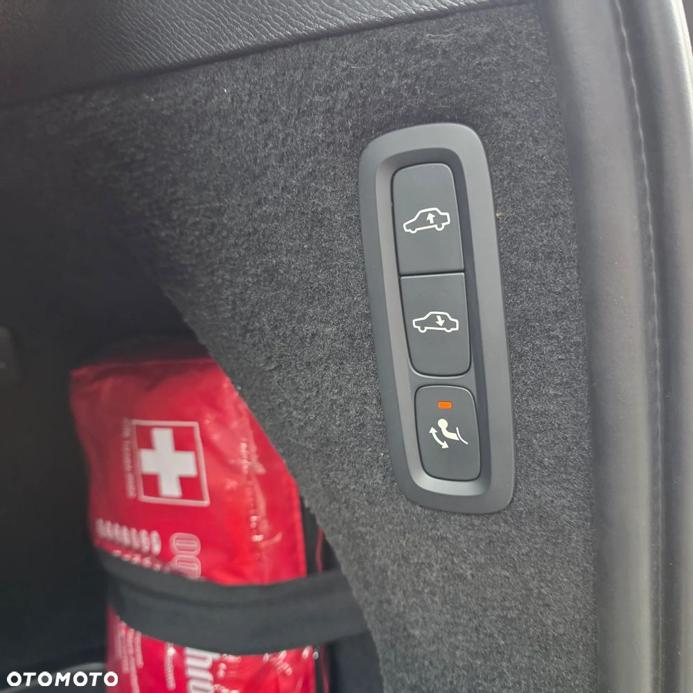 Volvo XC 90 - 17