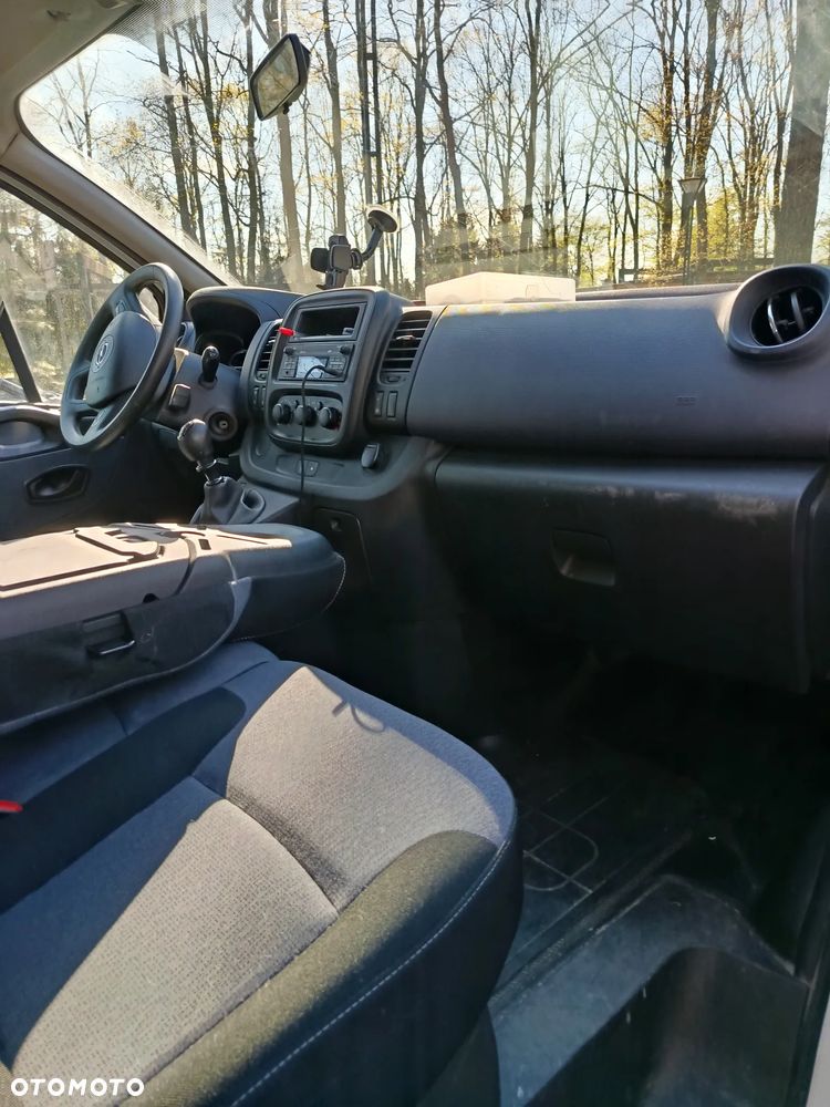 Opel vivaro - 8