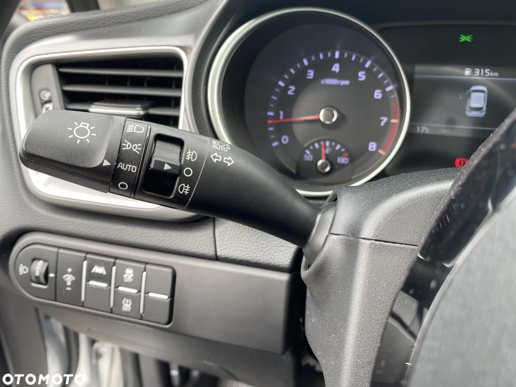 Kia Ceed 1.5 T-GDI M - 23