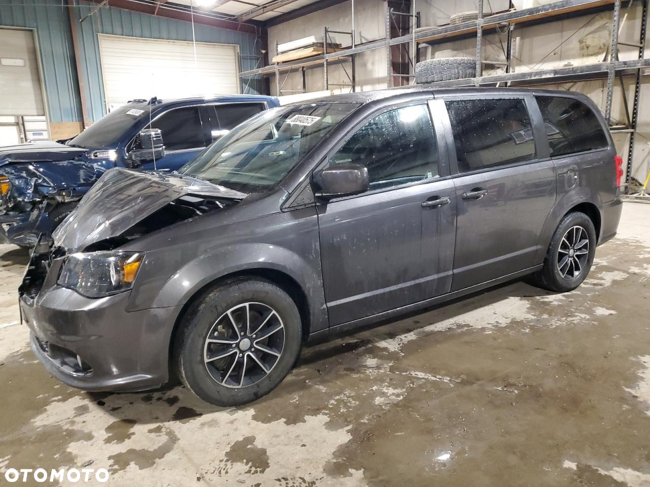 Dodge Grand Caravan 3.6 R/T - 18
