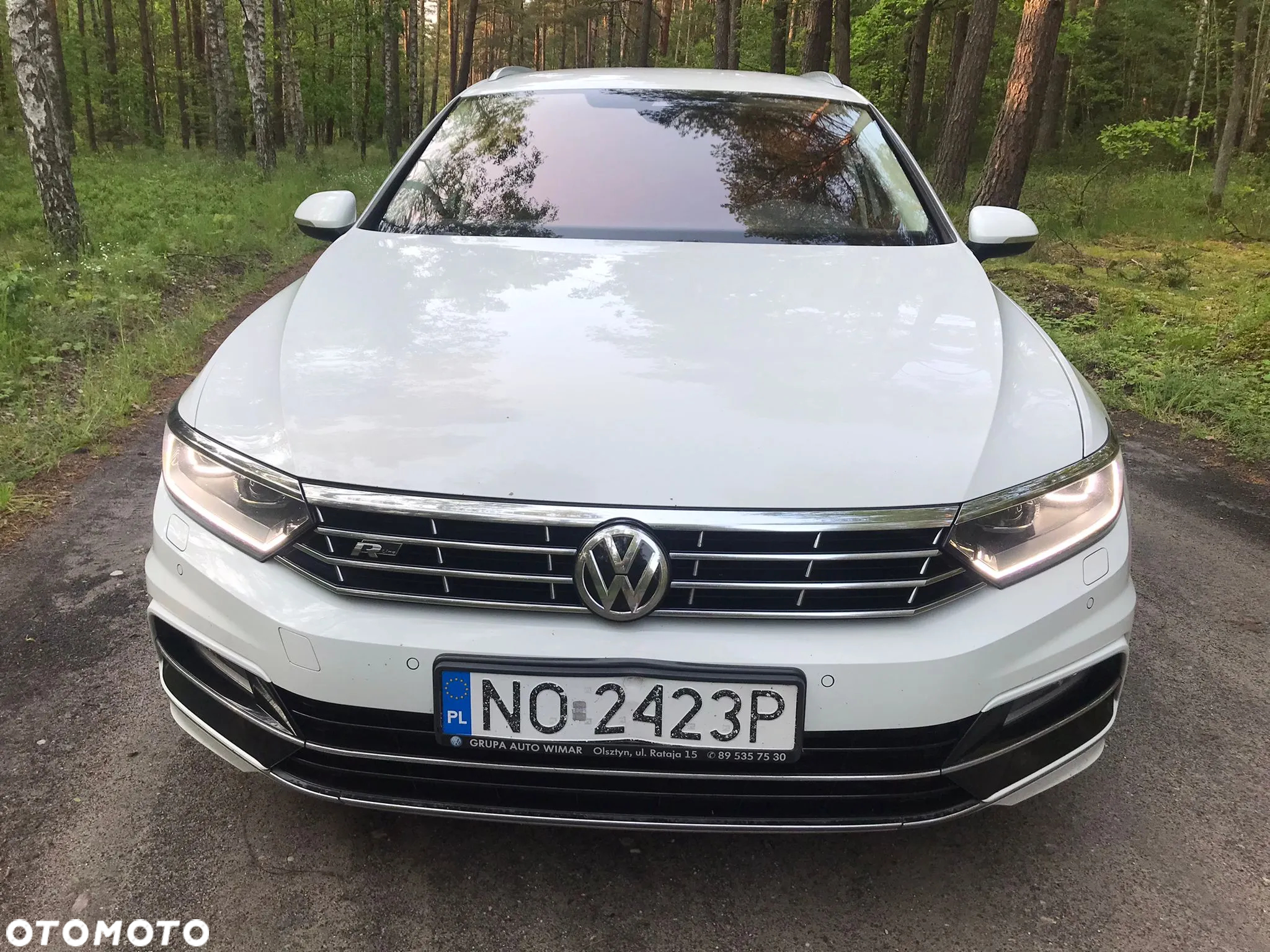 Volkswagen Passat - 4