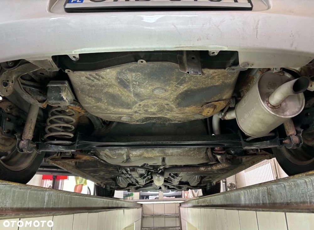 Toyota Yaris 1.3 Luna A/C - 10