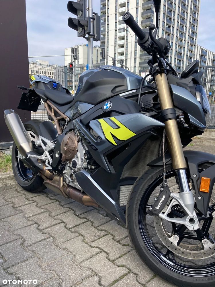 BMW S - 3