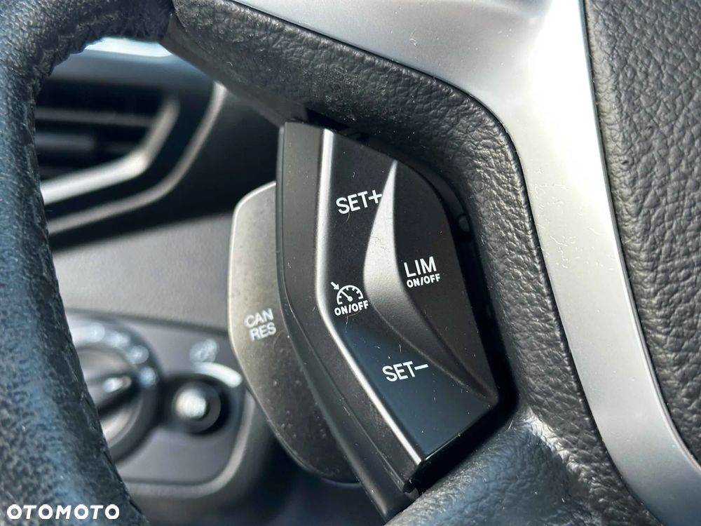 Ford Kuga 2.0 TDCi 4x4 Titanium - 24