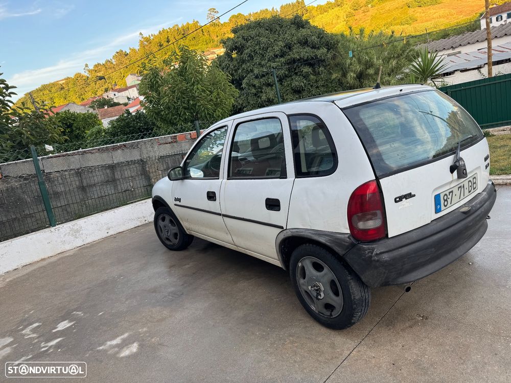 Opel Corsa 1.5 D Swing - 2